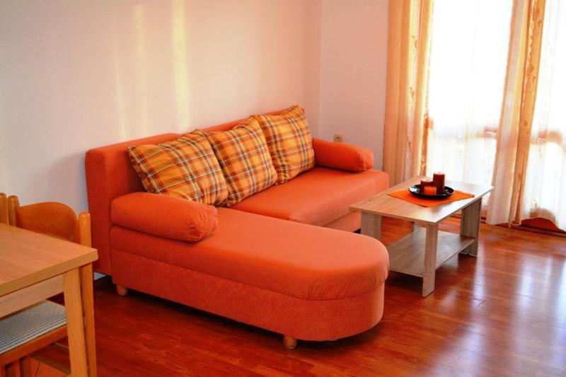 Apartments Belic With Pool Jelsa  Exterior foto