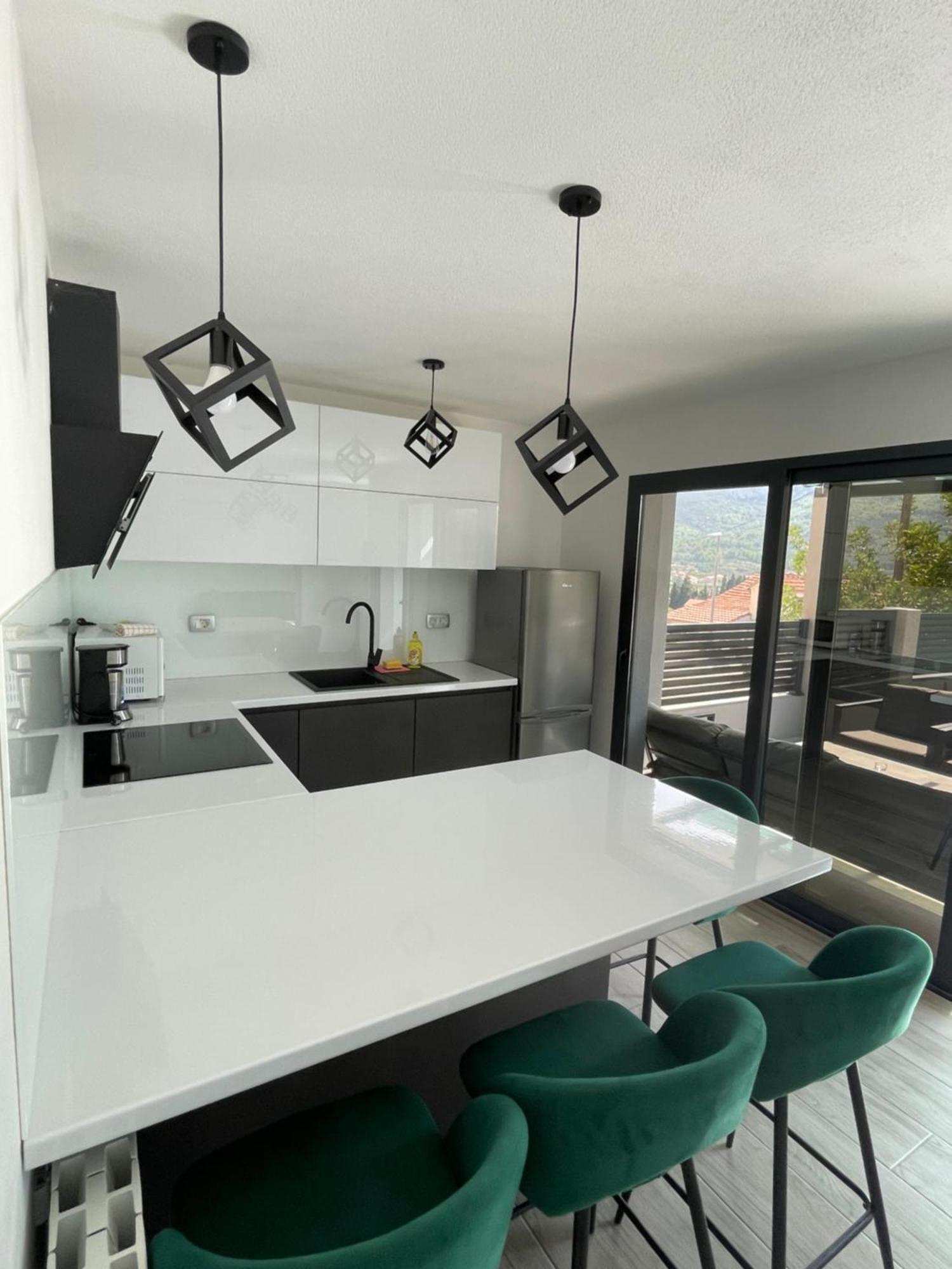 Apartments Belic With Pool Jelsa  Exterior foto